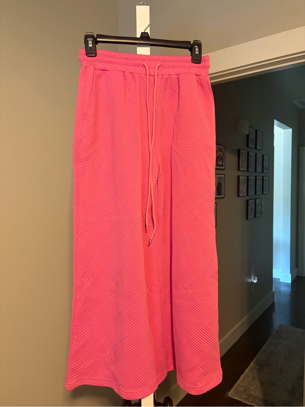 Quilted Wide-Leg Sweatpants in Hot Pink